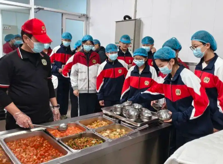 学校后厨环境监测系统：及时发现温度异常和设备风险