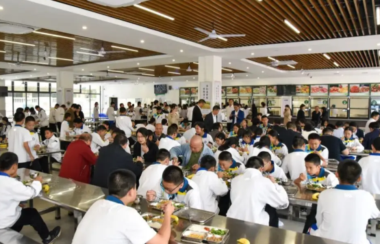 学校食堂冷库温度实时监控｜异常自动报警与追溯