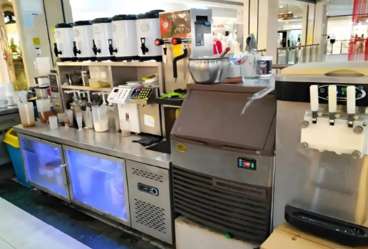 连锁奶茶店后场管理系统：配方标准化与原料自动扣减