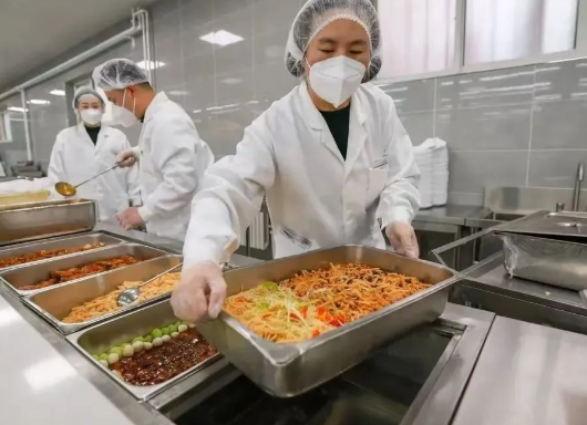 学校食堂迎检管理：开学季食安检查查什么、记录怎么备